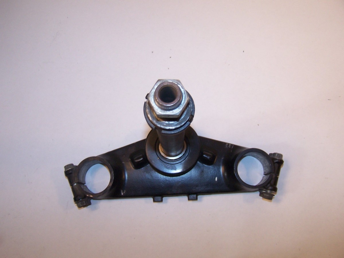 A様 44037-098 Genuine Kawasaki Steering Stem Lower Triple Clamp