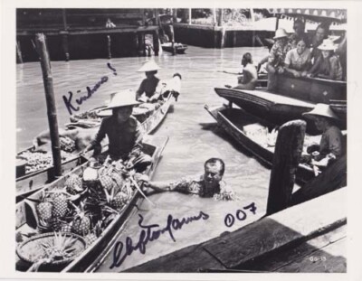 CLIFTON JAMES 007 JAMES BOND AUTOGRAMM J.W. PEPPER THE MAN WITH GOLDEN GUN COA
