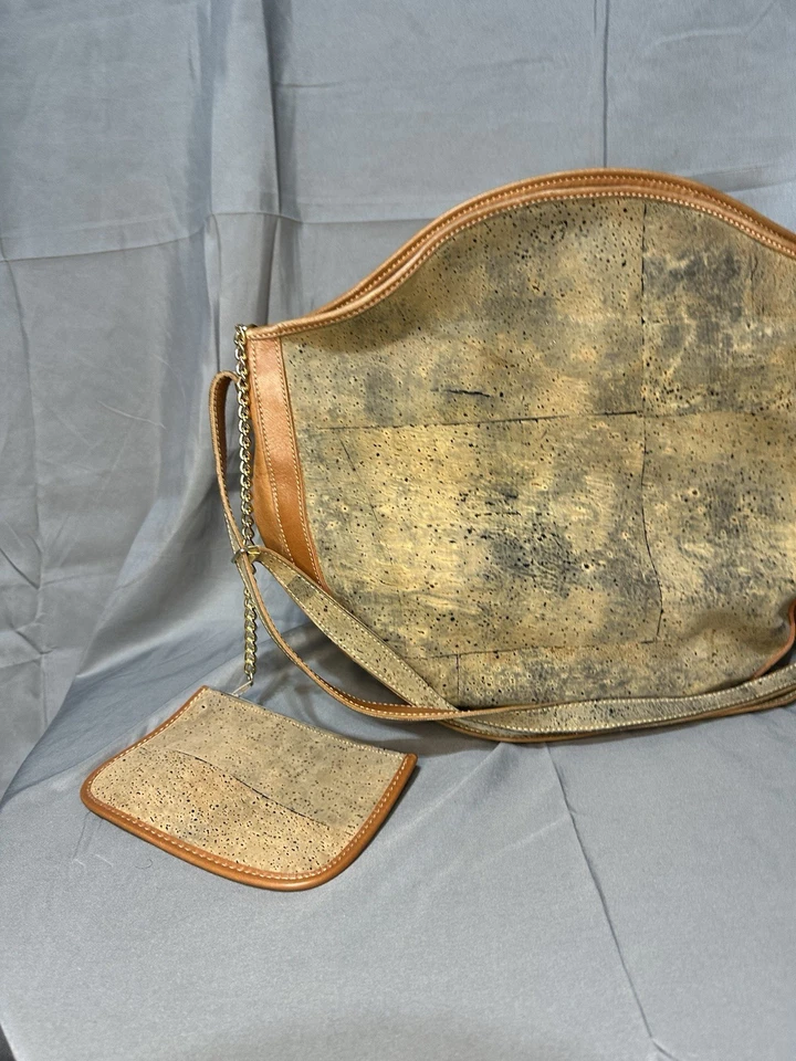 Bolso estilo corcho boho con pequeña cremallera Foto 2 de 4