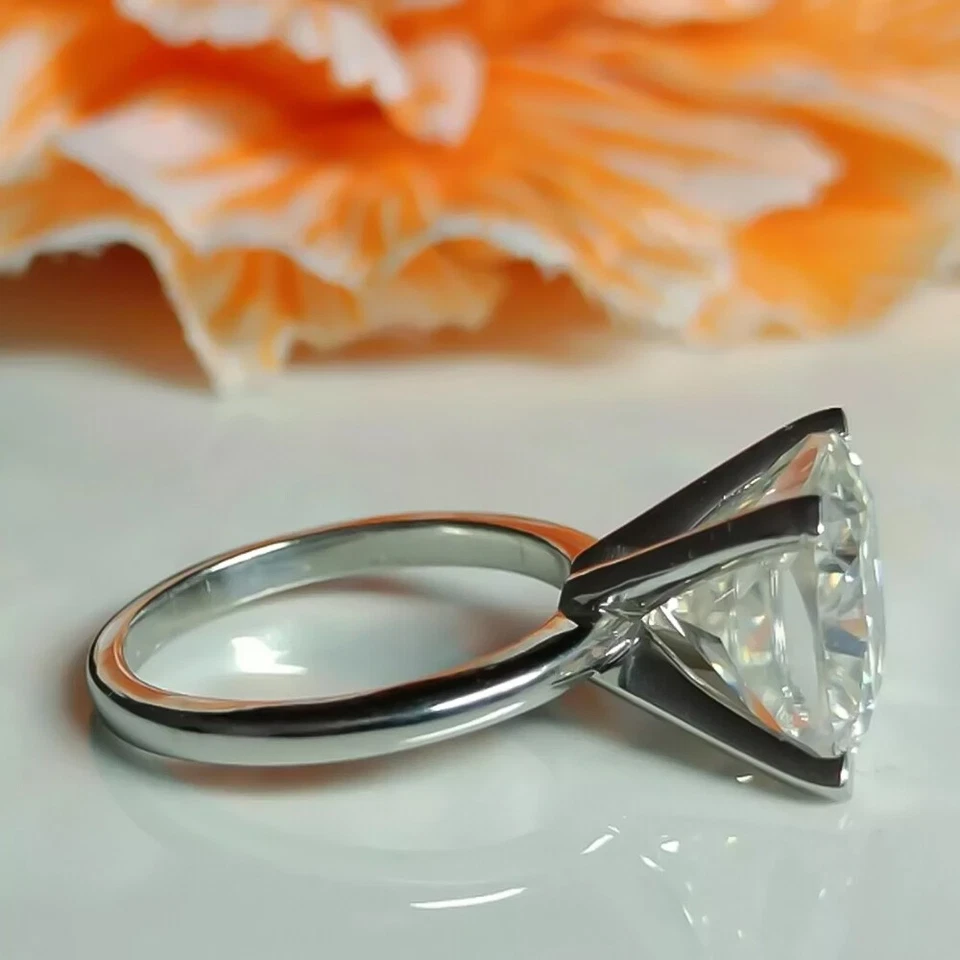 Certified 2.60Ct Cushion Cut White Diamond Solitaire Ring In 14k Yellow Gold - Image 2 of 4