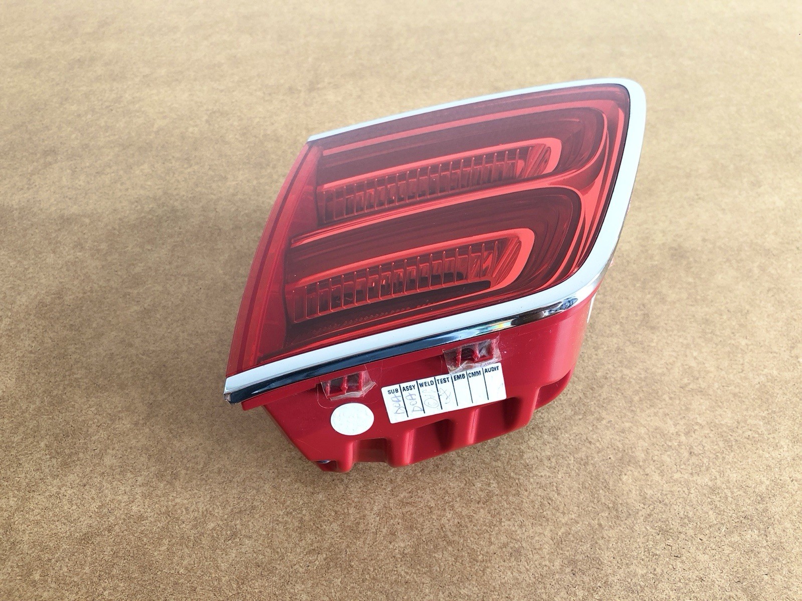 Bentley Bentayga 2016-2019 Rear Right Inner Tail light Yellow P/N 36A945094P