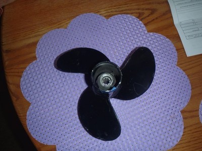 Mercury 48-47670-7 Outboard Propeller 8 Spline 9''x7p