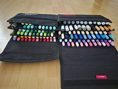 Copic Marker-Set Diverse Farben Mit 2 Taschen Ca. 130 STÜCK gebraucht