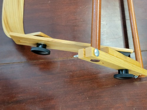 Vintage Sit On Needlework Frame - Afbeelding 3 van 10