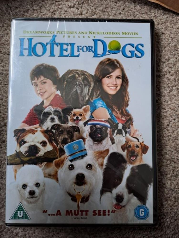 Hotel for Dogs ( REGION 1 ) DVD FREE SHIPPING