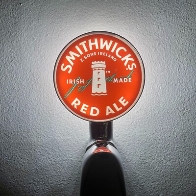 Brandneu Smithwicks Bier Abzeichen! Smithwicks Pump Badge! Froschaugenlinse