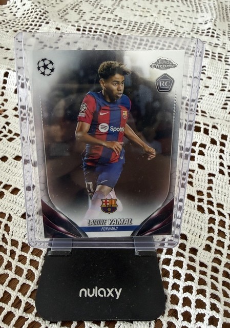 2023-24 Topps Chrome Uefa Club Competitions - Lamine Yamal #64 (RC)