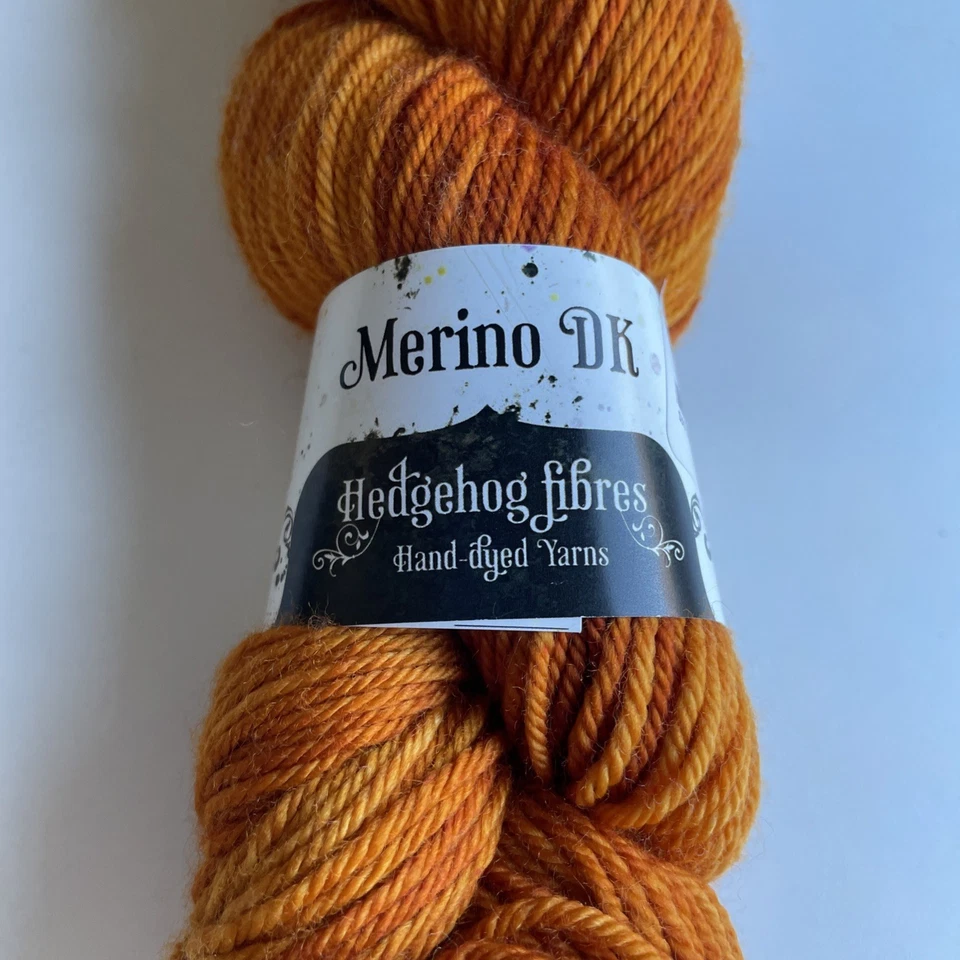 Fibras de erizo lana merino hilo DK teñido a mano uñas oxidadas naranja giro elástico Foto 3 de 4