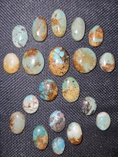 WOW  Kingman Turquoise Cabochons - 20 pieces - 121.40 carats total