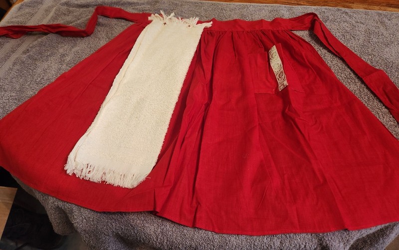 VTG Hand Made Half Apron Red w/Terrycloth Towel. Never worn. Silver trim Pocket 