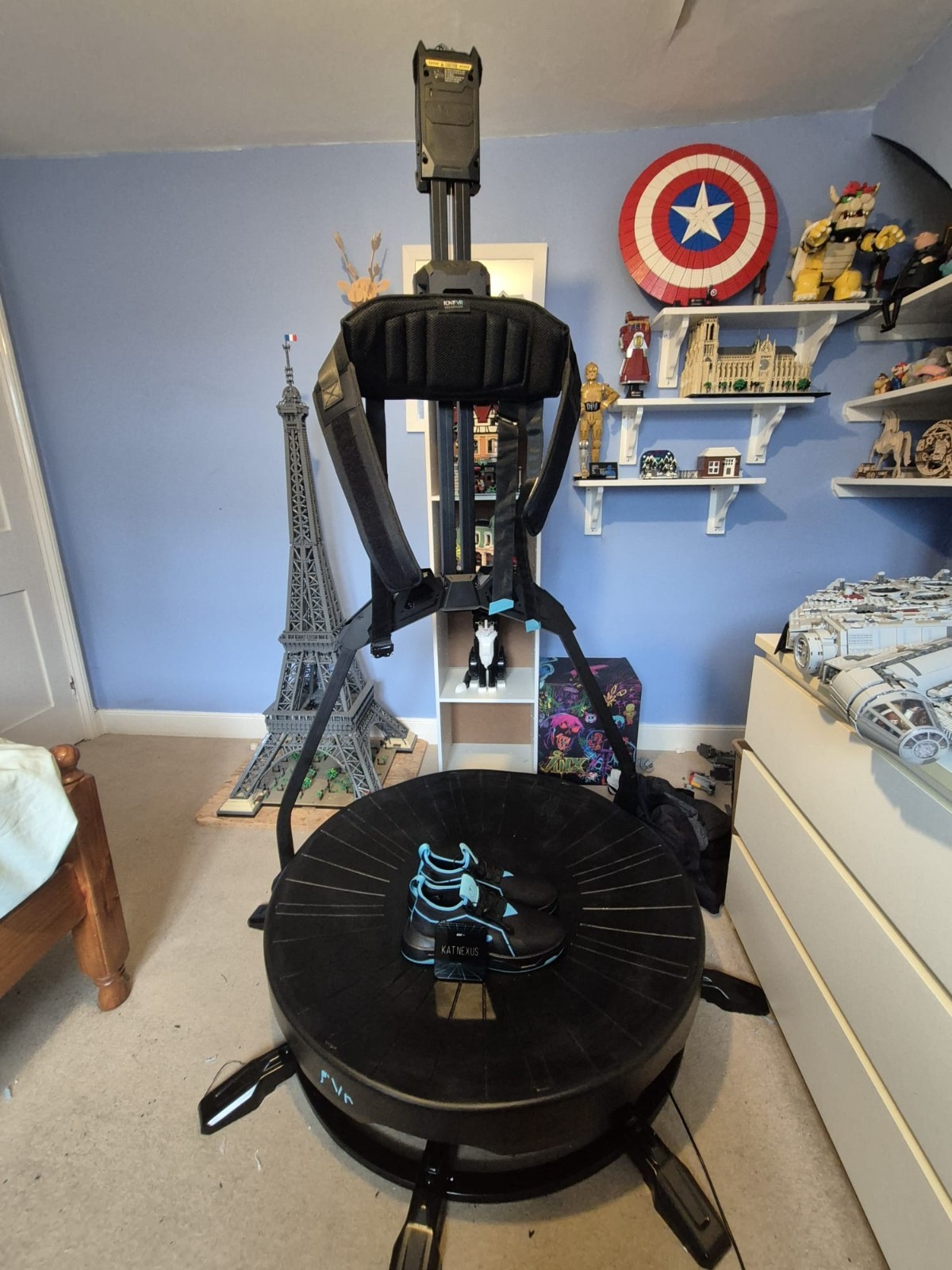 KAT Walk C2 CORE Vr Treadmill and SIZE 10 SHOES and KAT NEXUS 