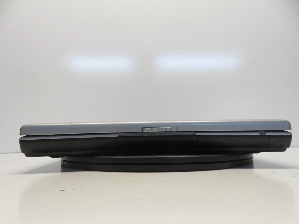 HP Pavilion ZE4400 AMD Athlon XP-M 1,7 GHz 194 MB SIN DISCO DURO sin batería Foto 4 de 4