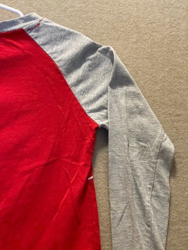 Marvel Red Spiderman shirt Boys size 5T - Picture 10 of 11