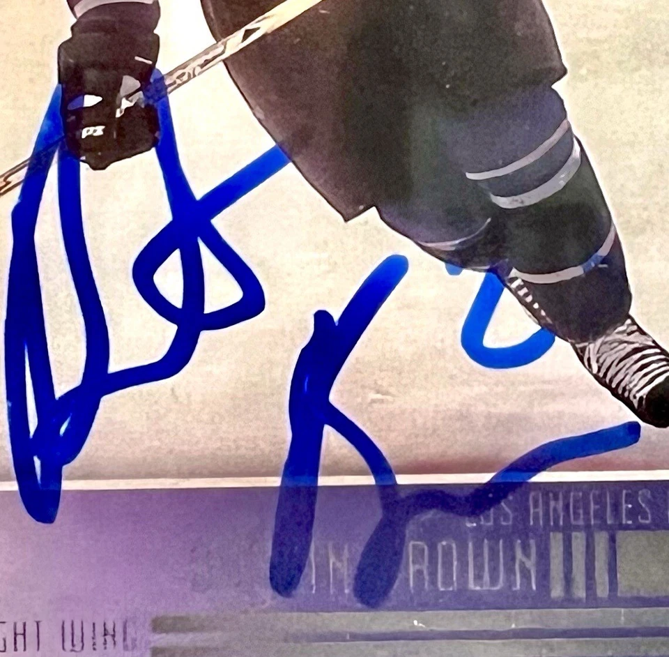 Dustin Brown 2004-05 Autograph Blue Sharpie Beckett Authenticated #119 LA Kings - Image 2 of 4