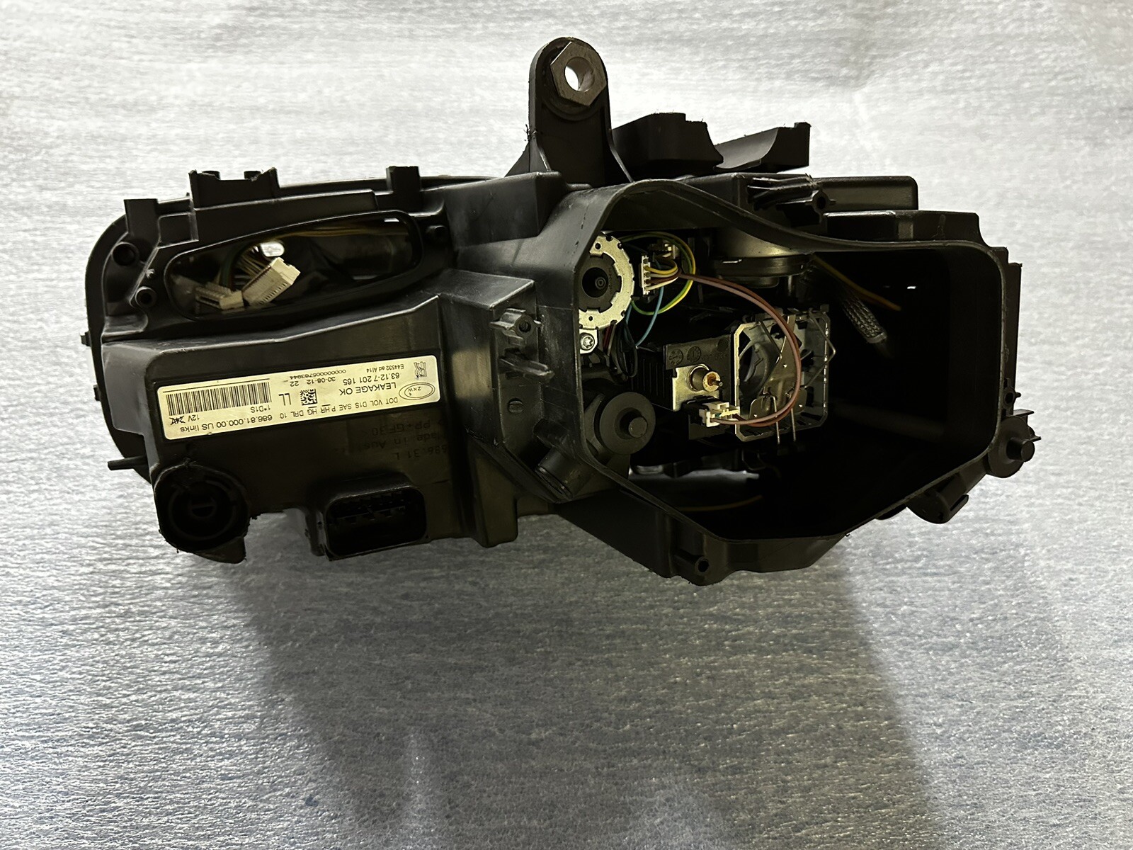 Rolls Royce Ghost Wraith Headlight Left Driver 7201165 OEM