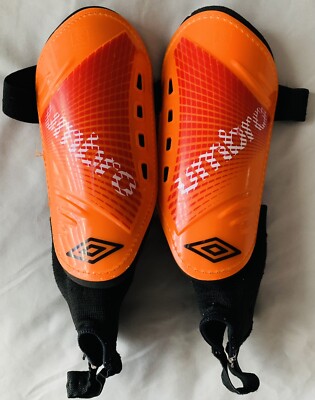Umbro Soccer Shinguards Orange up to 5' 3'' Medium Detachable Ankle Guards