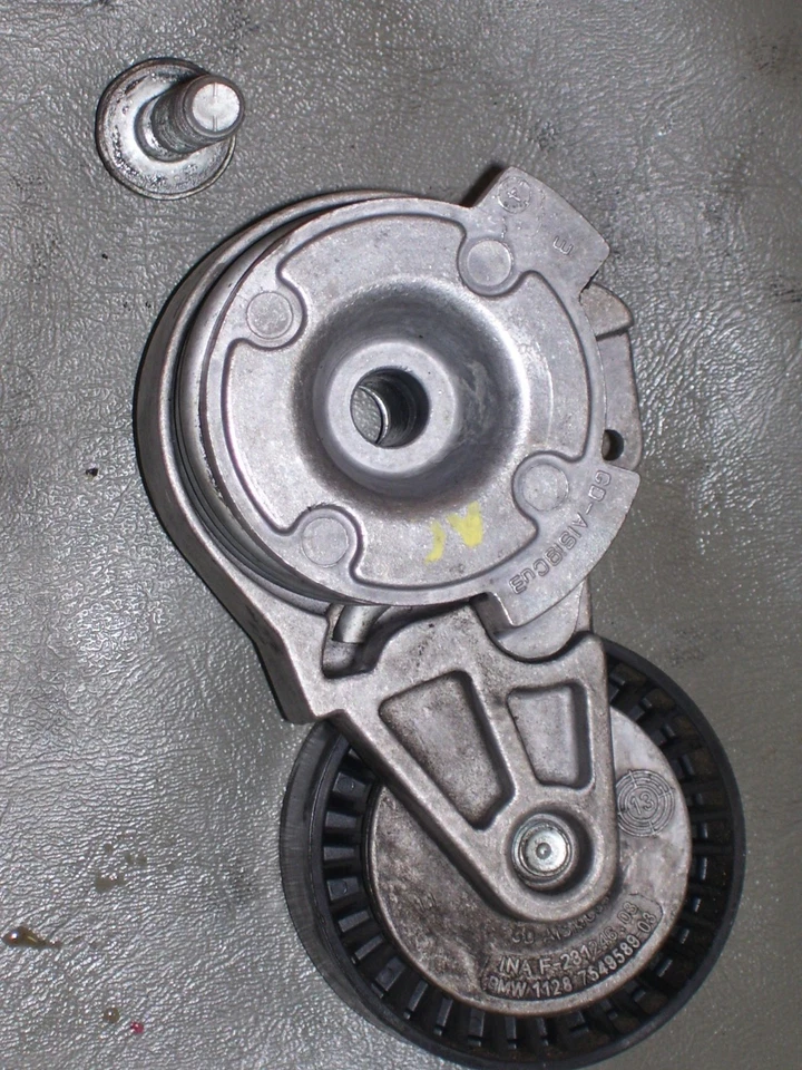 OEM 2002 BMW 745i AC belt tensioner idler  pulley 1128754958903 - Image 2 of 3