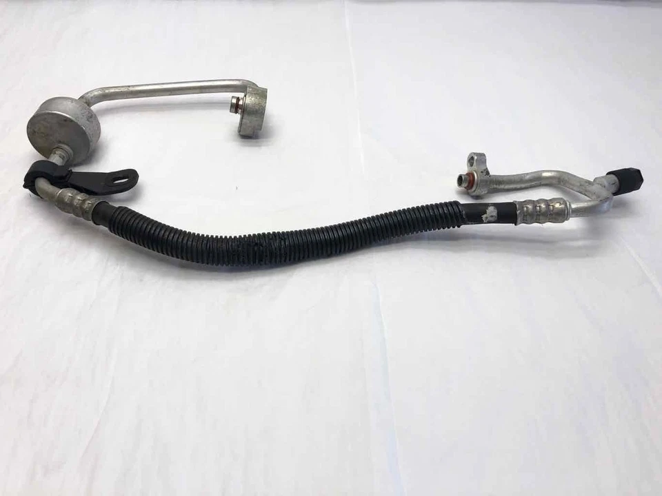 Ford Fiesta 2013 aire acondicionado refrigerante manguera de descarga sedán OEM Foto 2 de 4