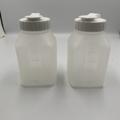 Vintage Rubbermaid Set of 2 Servin Savers Pint Size Bottles White Lid