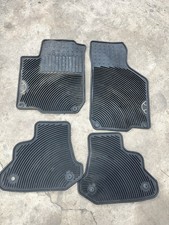 Oem 1998-2006 Vw New Beetle Oem Rubber Monster Floor Mats Set Of 4 Genuine Oem 1998-2006 Vw New Beetle Oem Rubber Monster Floor Mats Set Of 4 Genuine