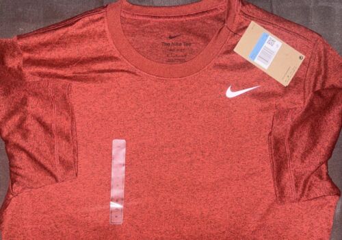 Nike ✔️Men's Dri-FIT Legend Fitness T-Shirt Dark Beetroot (Red) Size Med NWTS - Picture 3 of 13