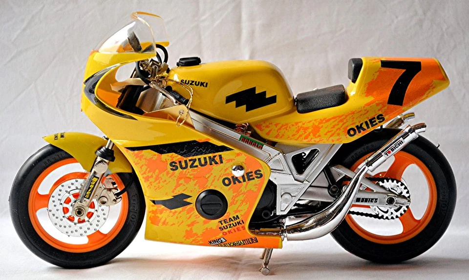 Suzuki 250 CM ³ #7 Okies Giallo 1:10 - Immagine 2 di 4
