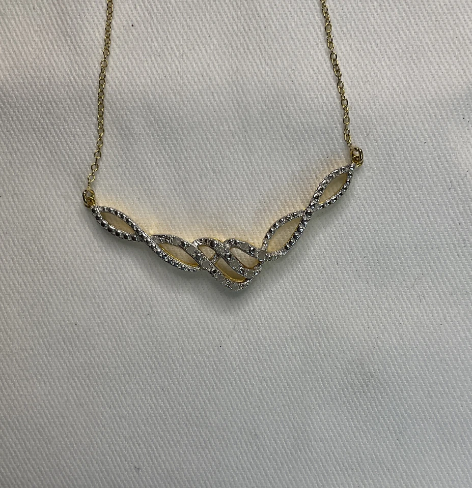 Collar de plata enchapado en oro con diamantes Eternal Treasures 0,15 CTTW - Nuevo con etiquetas Foto 2 de 4