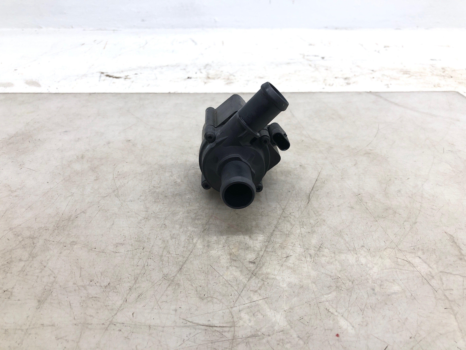 2016-2020 BENTLEY BENTATGA OEM ELECTRIC AUXILIARY COOLANT WATER PUMP 06H121601N