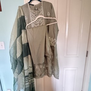 Shalwar Kameez 3-Piece Set Pakistani/Indian LIMELIGHT FORMAL