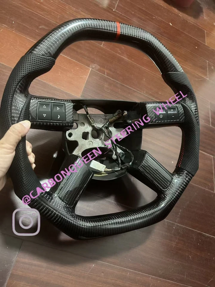 Volante de fibra de carbono real para Dodge Challenger SRT8/Chrysler - Imagem 2 de 4