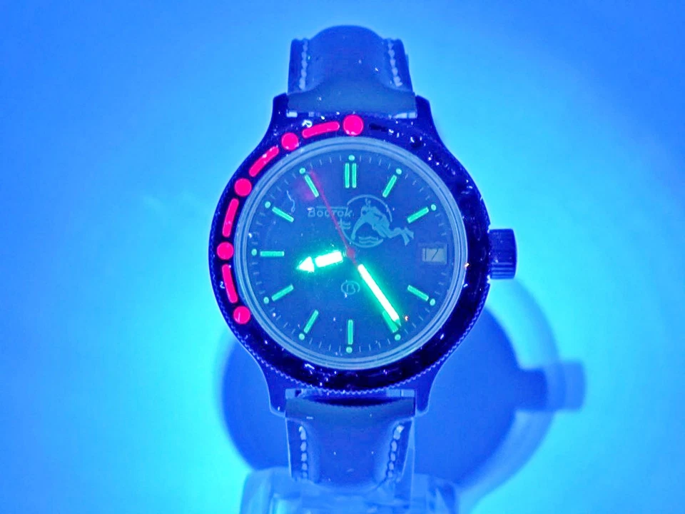 WOSTOK 2414 潜水员两栖动物复古手表 Vostok Post-USSR 服务手表 — 第 3/4 张图片