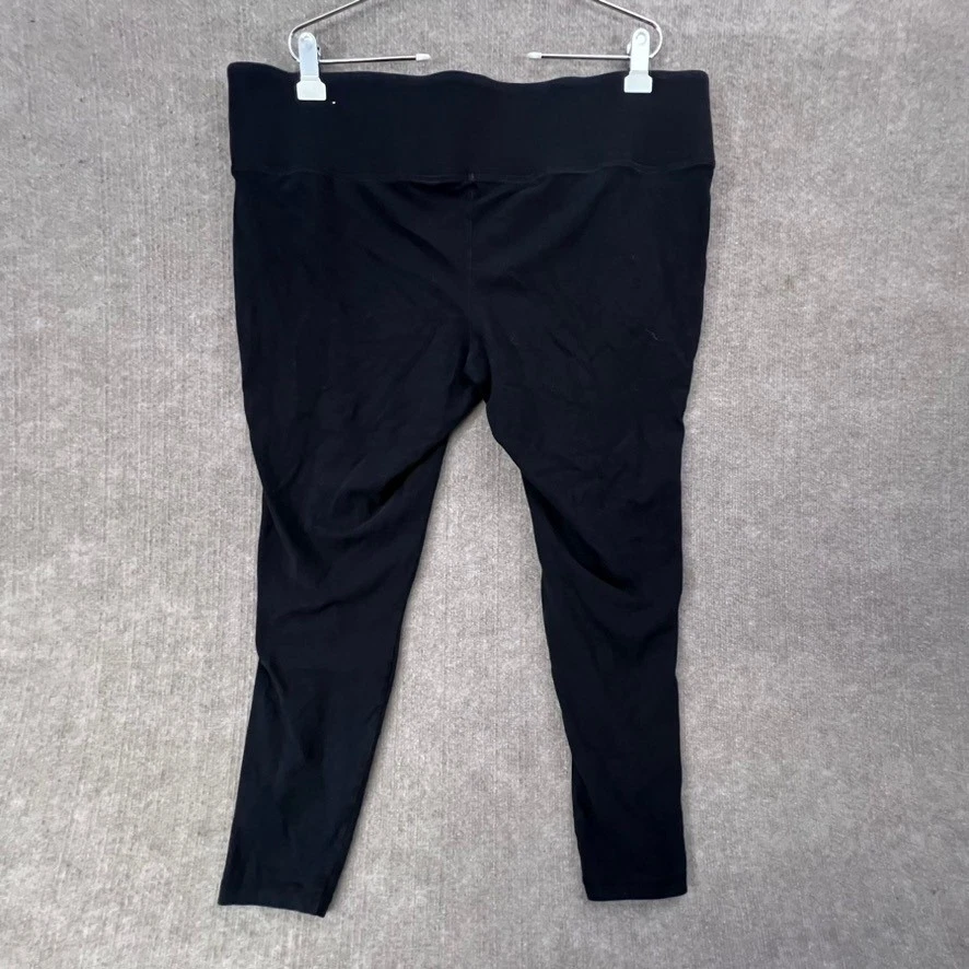 Leggings capri negros Livi Active talla grande 26/28 elásticos ocio ropa informal Foto 2 de 4