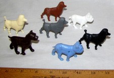 AJAX plastic pet dogs x 7 for toy soldiers 70-90mm in size