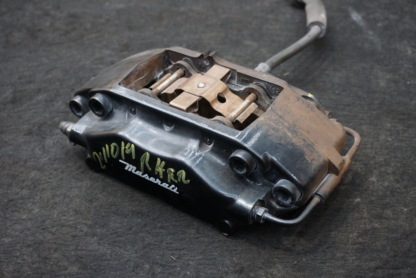 Rear Right Brembo Brake Caliper OEM 82102700 Maserati GranTurismo S M145 2007-19