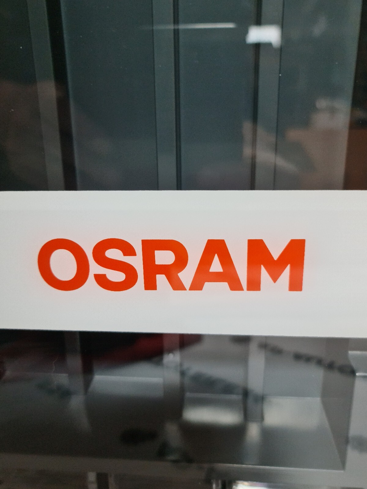 OSRAM PROFI KFZ Auto Lampenschrank / Leuchtmittelschrank mit 