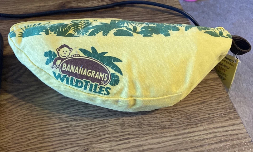 Bananagrams Wild Tiles Word Game w/ wild tiles & Rule Sheet LNWT - Image 3 of 4