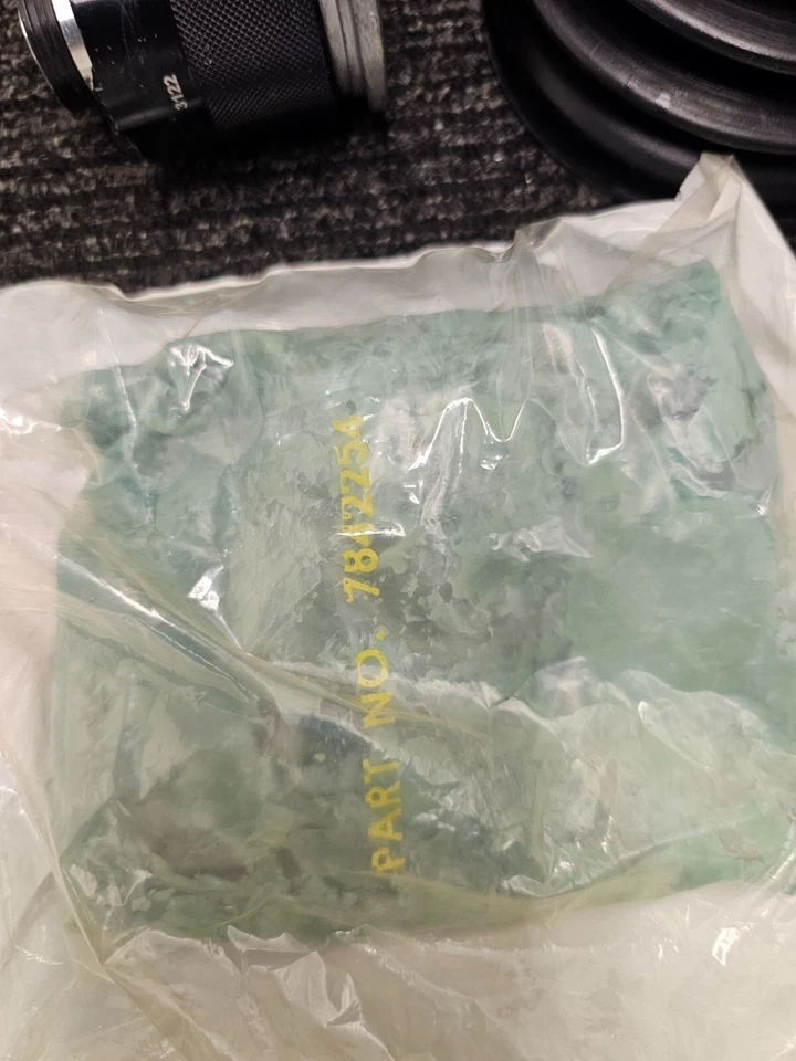 Bota articulada GM 15868188 CV para Chevrolet Silverado 2500 HD 2010 Foto 2 de 4