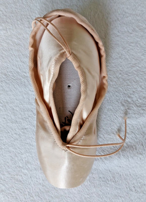 GRISHKO Spitzenschuhe ''Fouetté'' Gr. 3 xxx M (Gr. 34,5), Farbe Rosa/Satin. NEU
