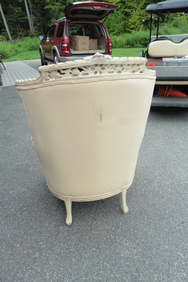 Antigua silla blanca Queen Anne retapizada recogida local Foto 3 de 4