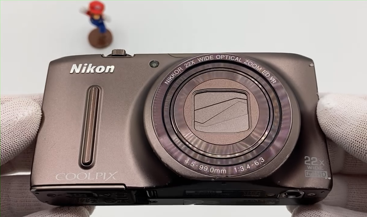 Exc+5] Nikon Coolpix S9500 Brown 18.1MP 22x Compact Digital