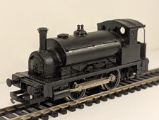 Hornby R337B OO Gauge Class 0F “Pug” Tank Engine – Repainted