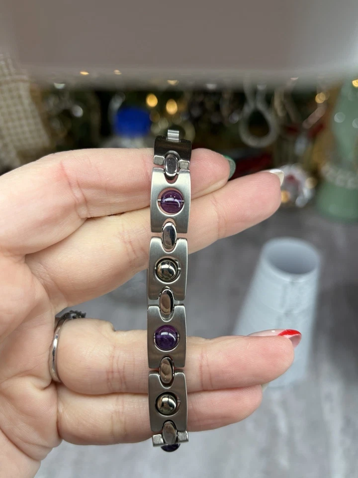 Pulsera de titanio y vidrio hematita púrpura Foto 3 de 4