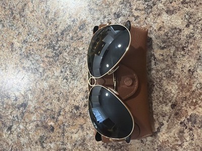 Ray-Ban RB3138 Shooter Aviator Sunglasses used great condition