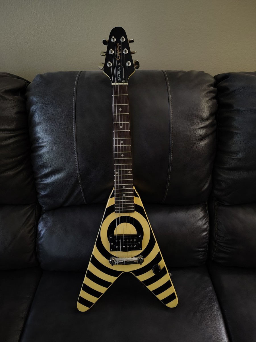 2010 Epiphone Zakk Wylde Vee Wee Bullseye Mini Flying V Guitar