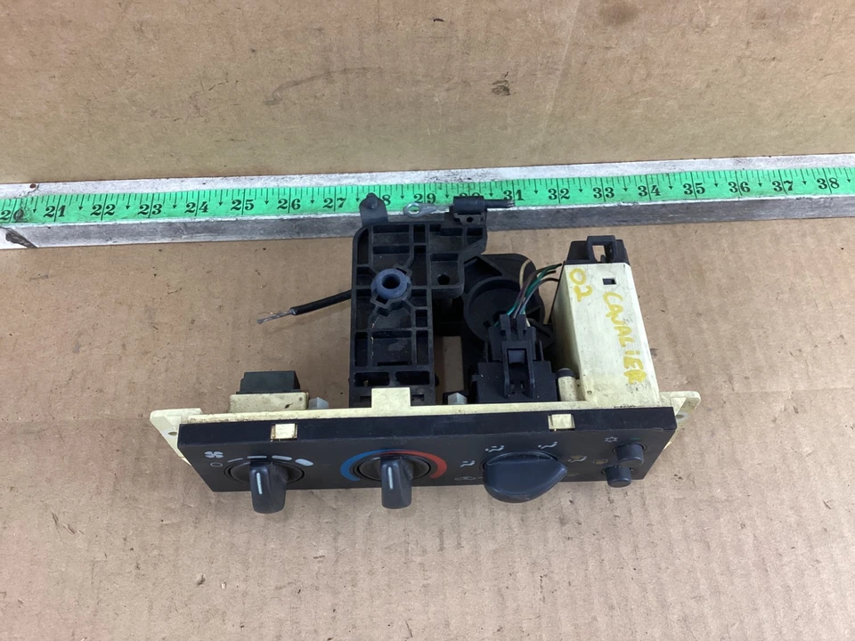 Chevrolet Cavalier 2003-2005 interruptor de control de temperatura de calefacción de aire acondicionado Foto 2 de 4