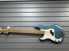  FENDER PRECISION LEFT HANDED BASS GUITAR 