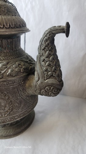 Vtg/Antique Middle Eastern Hand Tooled Teapot - Picture 5 of 11