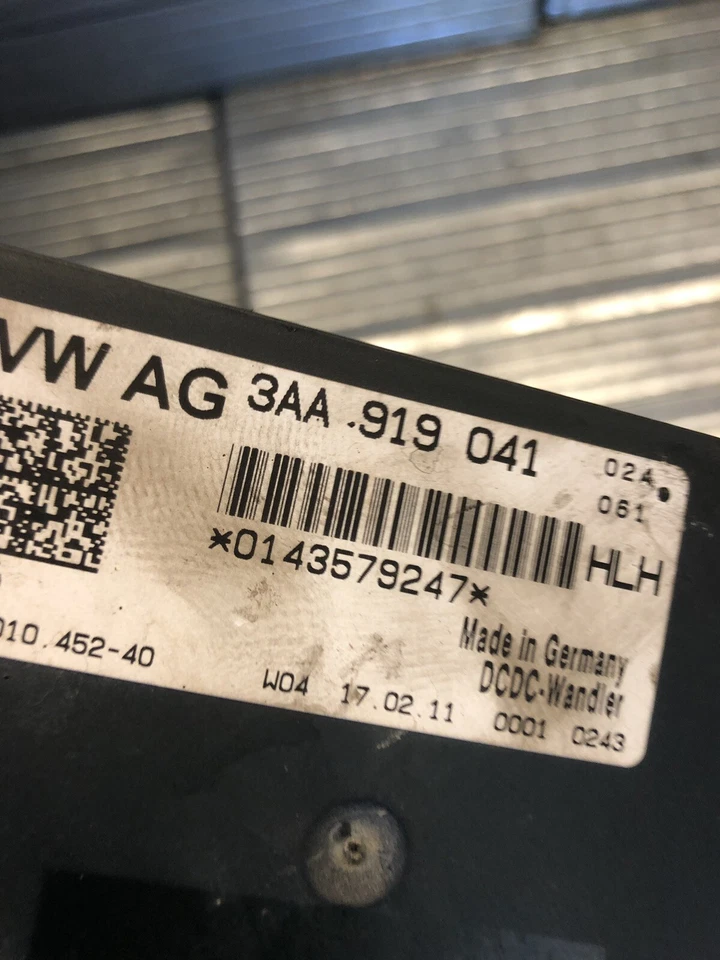 Unidad de módulo estabilizador de voltaje VW Passat B7 2.0 TDi diésel 2011 - 14 3AA919041 Foto 3 de 3