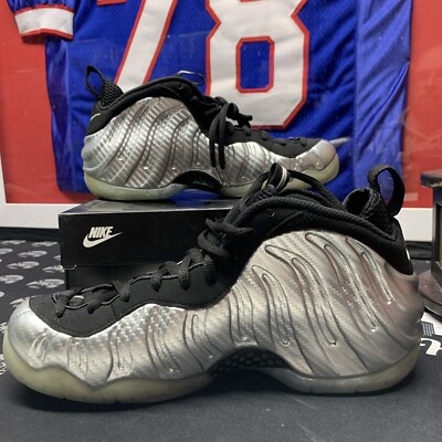 Size 9.5 - Nike Air Foamposite Pro 'Silver Surfer' Metallic Silver