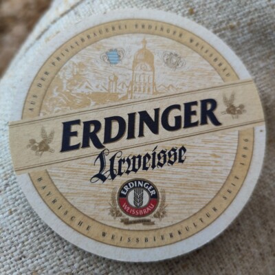 Schöner Bierdeckel - Erdinger Urweisse, Erding Bayern - Top-Zustand    U2